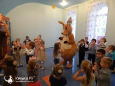 В каждой "Крошке Ру" живёт добрый кенгурёнок Крошка Ру, лучший друг всех малышей!
